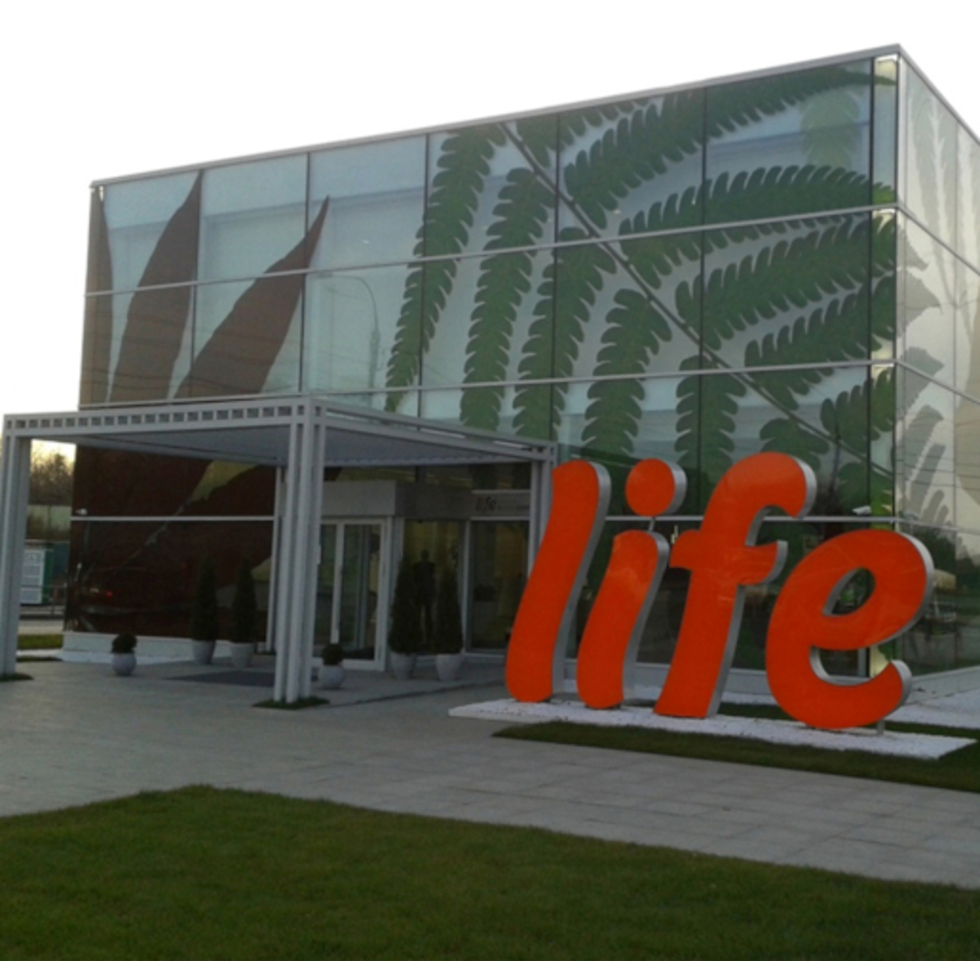 Life Retail Chain - Shopping Centers in Moscow | Tecglass